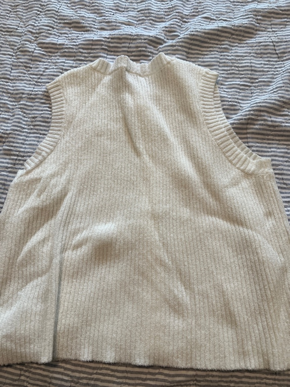 Princess Polly Cream Ribbed Button-Front Sleeveless Knit Top - Picture 4 of 4